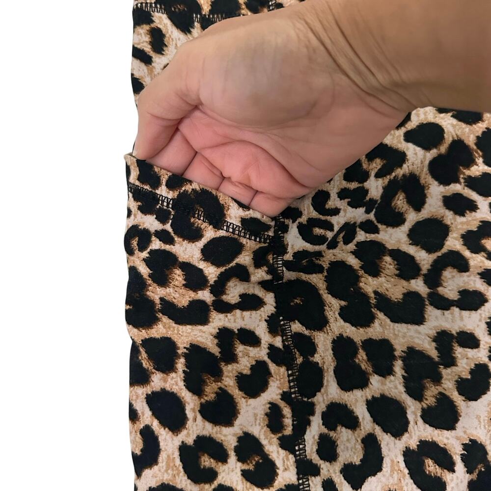 Leopard Print Biker Shorts - Picture 3 of 4